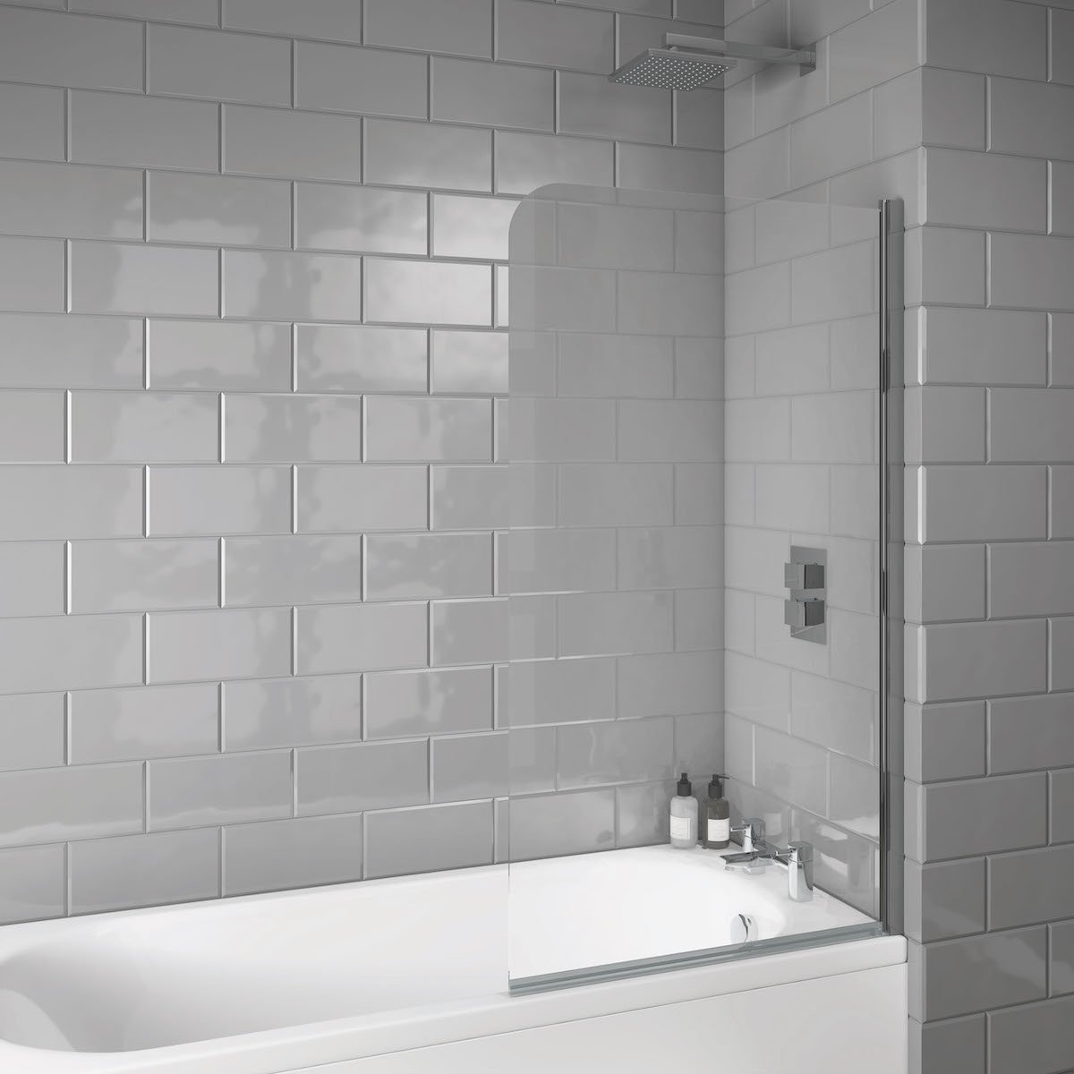 LS010N.jpg S6 Radius Edge Bath Screen - Image 1